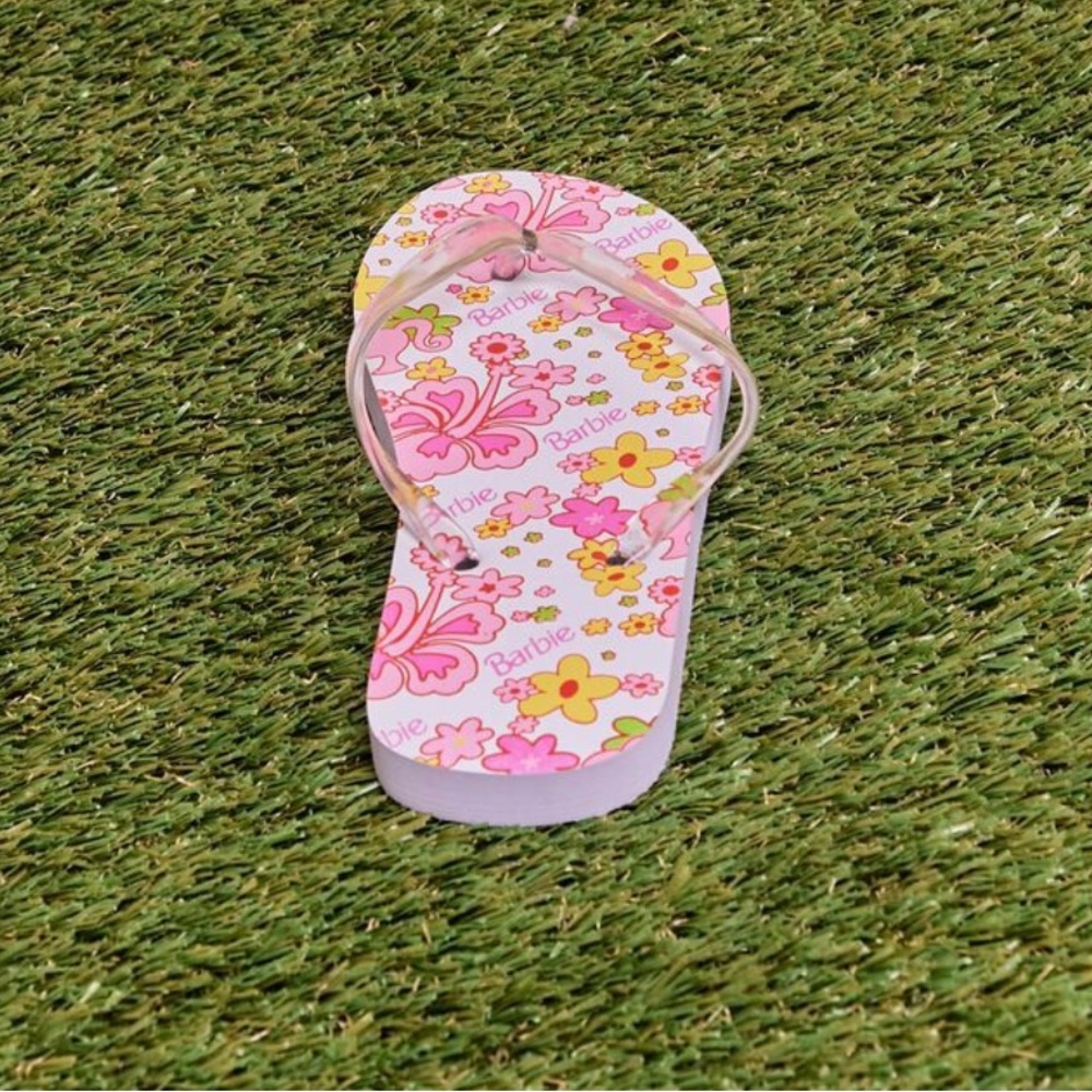 Barbie x Forever 21 | Barbie Floral Print Flip Flop Sandals, Small - Picture 4 of 6